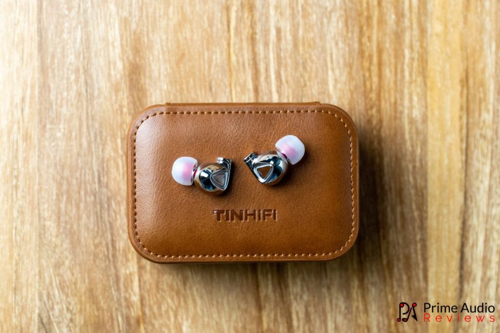 Tin Hifi P1 Plus earpieces with carrying case