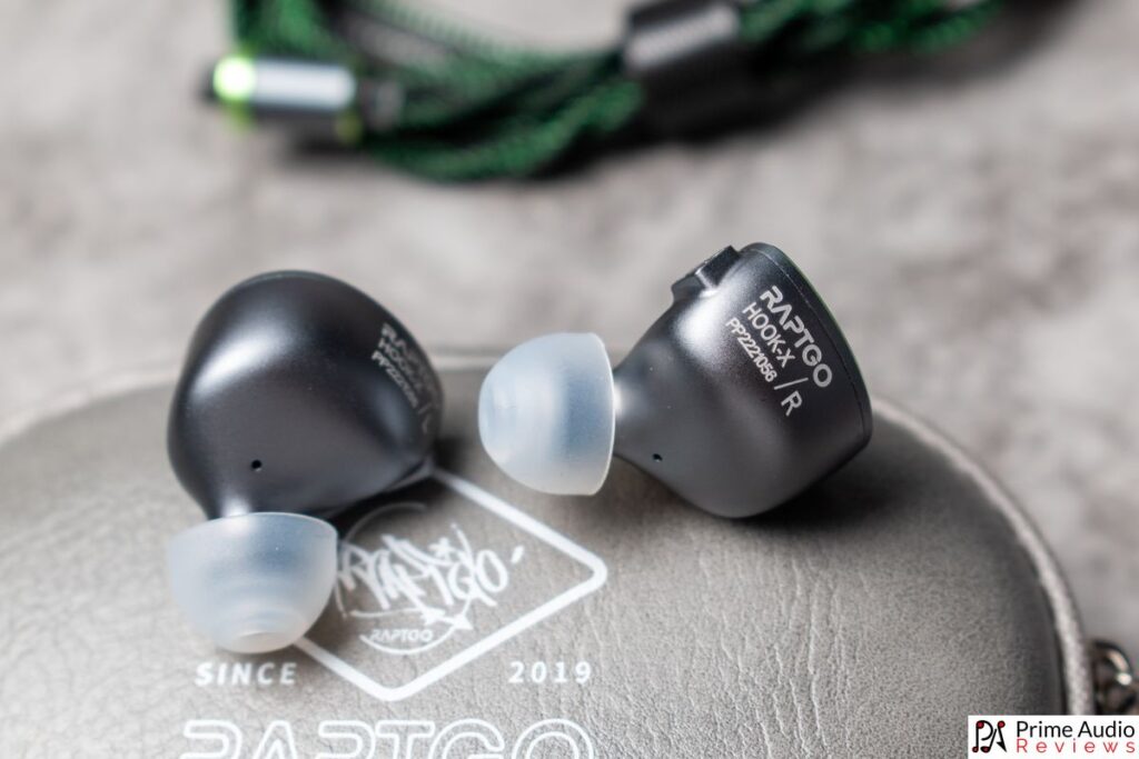 Raptgo Hook-X back and inner sides of shells