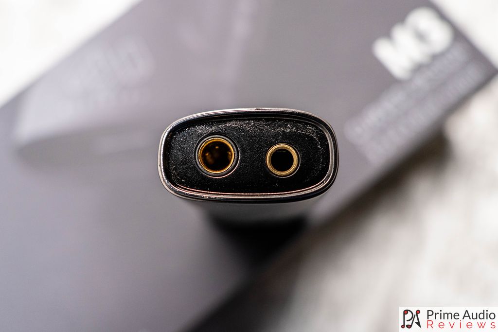 M3 3.5mm and 4.4mm headphone outputs