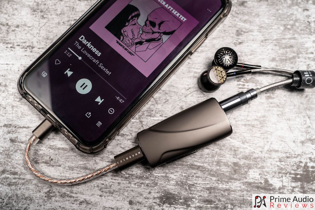 Muse Hifi M3 with iPhone and earbuds