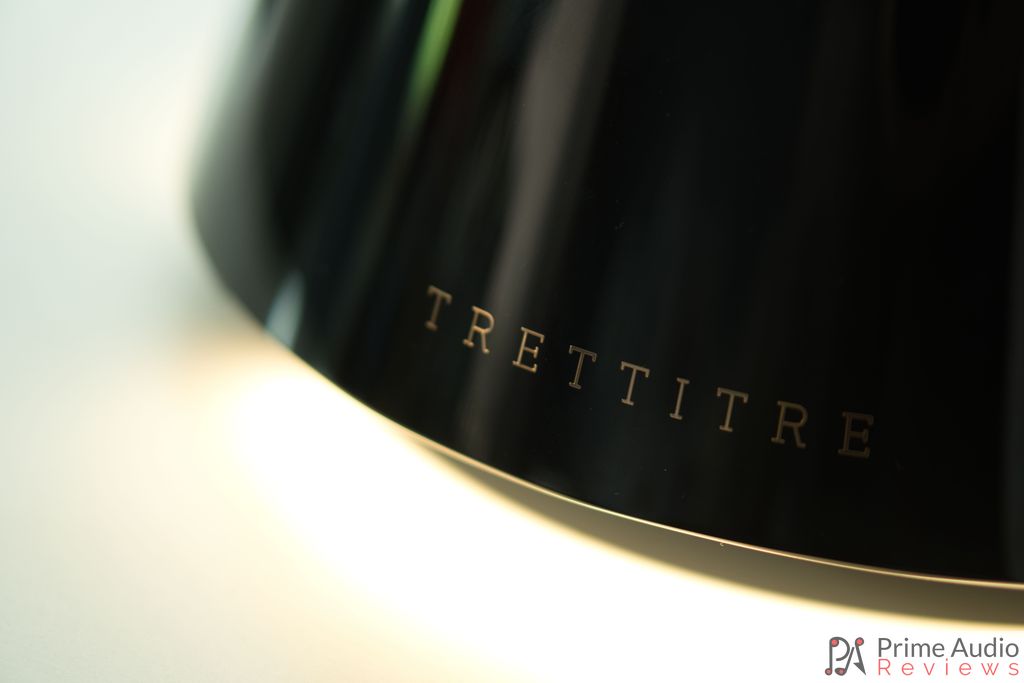 The Trettire TreSound1's LED