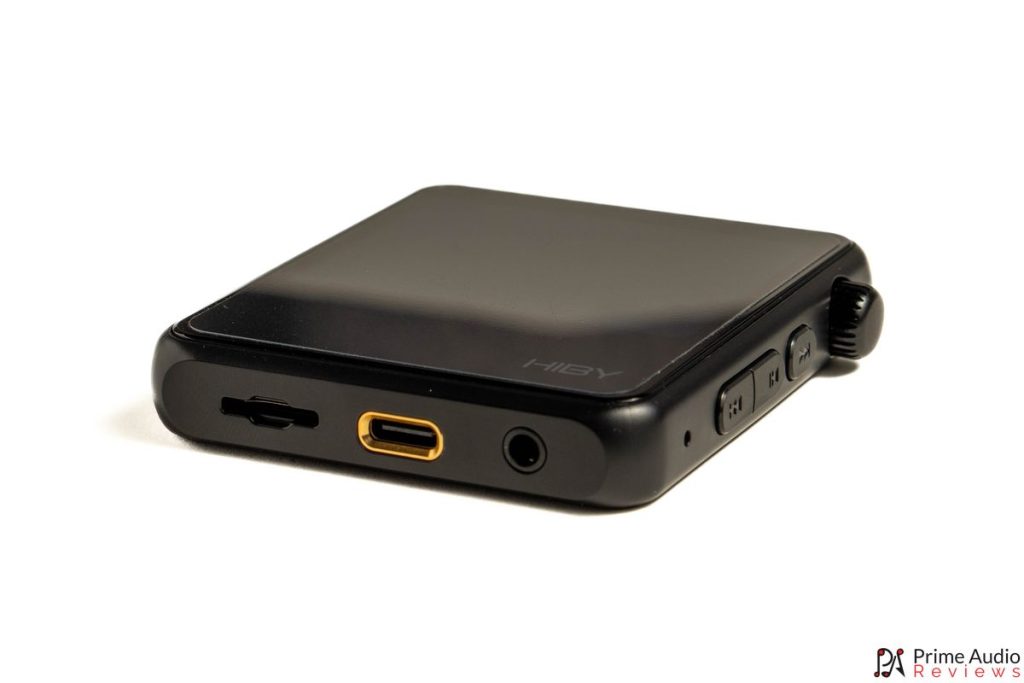 R2 II USB port, card slot and headphone jack
